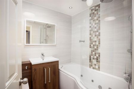 5 bedroom detached house to rent - Photo 5