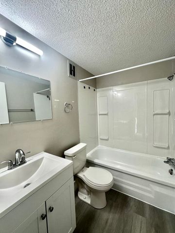 8705 152 Street - Photo 4