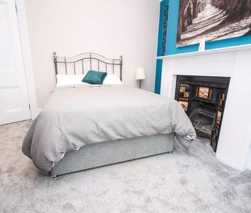 Charminster Road, Bournemouth - Photo 1