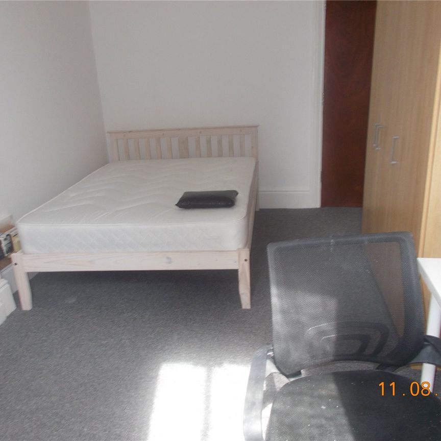 Student Properties to Let - Photo 1