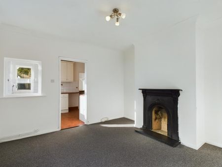 2 bedroom semi-detached house to rent - Photo 3