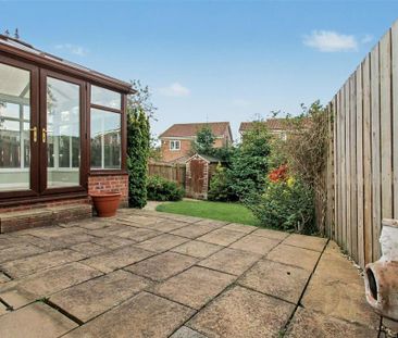 3 bedroom semi-detached house to rent - Photo 5