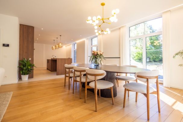 Prachtig gerenoveerde villa net buiten Gent. - Photo 1