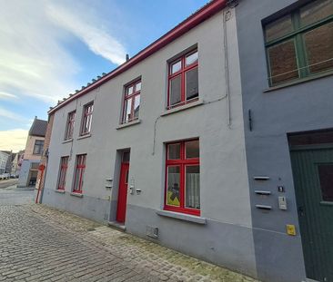 Idyllisch gelegen éénslaapkamer appartement te Brugge. - Photo 2