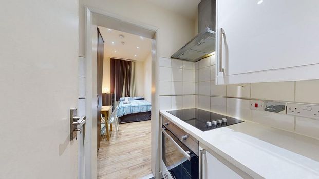 Studio to rent - Photo 1