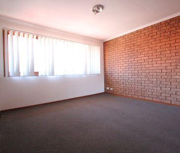 This Town House Offers Great Value and a Convenient Lifestyle&period; - Photo 3