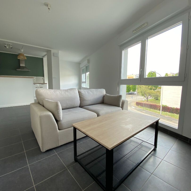 Location Appartement 2 pièces 49m² MONT ST AIGNAN 76130 - Photo 1
