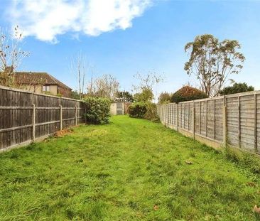 Rush Green Road, Romford, Essex, RM7 - Photo 3