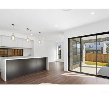 Contemporary Family Home with Versatile Open-Plan Living - Photo 4