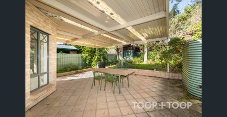 Stylish courtyard home - Photo 4