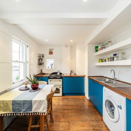 St Anns Villas, Holland Park, W11, London - Photo 3