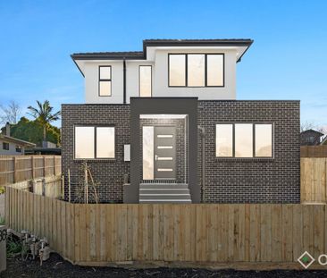 Brand-New Modern Residence with Luxurious Features in the Heart of ... - Photo 6