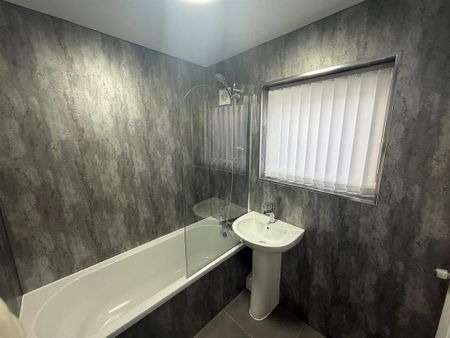 2 bedroom property to rent - Photo 4