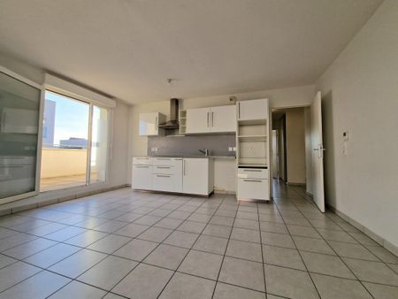 Location Appartement 3 pièces 60m² VAULX EN VELIN 69120 - Photo 5