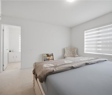 240 VELVET Way, Niagara Falls, Ontario, L2V0N9 - Photo 5