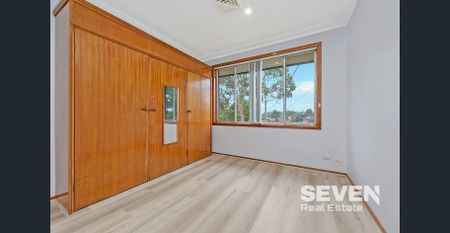 LARGE FAMILY HOUSE WITH TEENAGE RETREAT - Photo 3