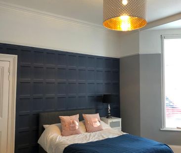 27 Furzehill Road - Photo 4