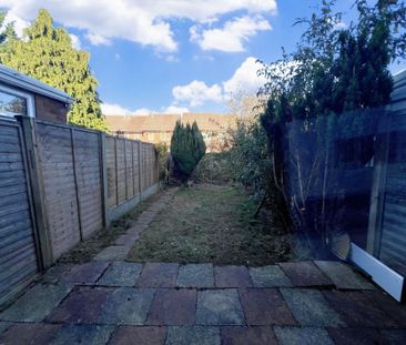 2 bedroom terraced house to rent - Photo 3