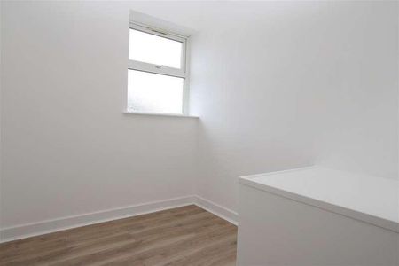 Centre Street, Heckmondwike, WF16 - Photo 5