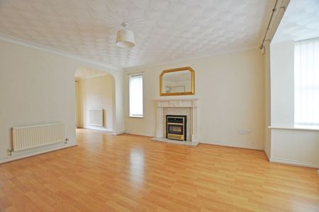 Oak Tree Drive, Rogerstone, Newport - Photo 5