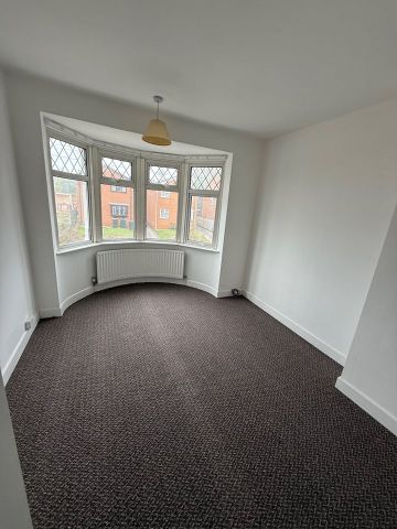 3 Bed Terraced House, Macdonald Road, CV2 - Photo 2