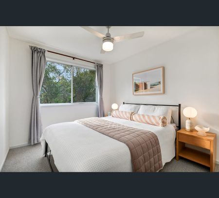 10 Warruga Street, The Gap, Qld 4061 - Photo 4