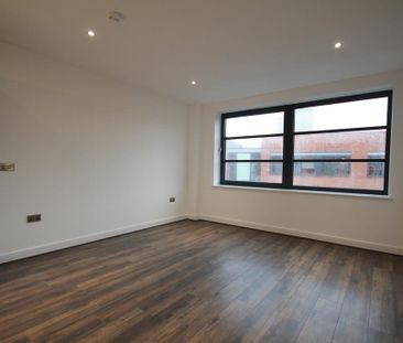 Studio to rent - Photo 5