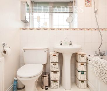 4 bedroom house to rent Sleaford Close, Grange Park, SN5 - Photo 5