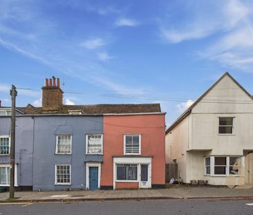 East Hill, Colchester - Photo 5