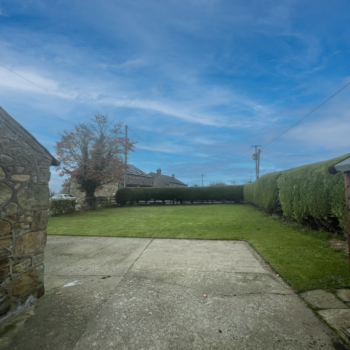 Starch Hall Farmhouse, Gallows Lane - Photo 1