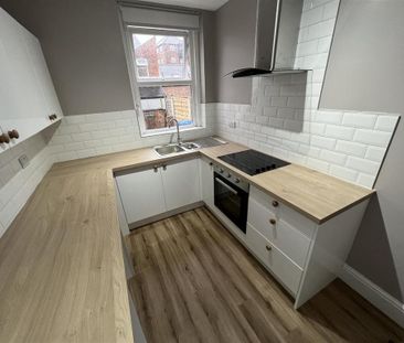 3 bedroom terraced house to rent - Photo 6