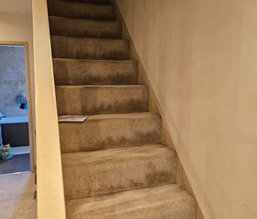 3 Bed Semi-Detached House, Hillside Crescent, HA2 - Photo 5