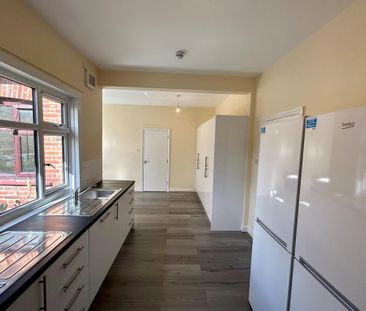 1 bedroom in a house share to rent - Photo 5