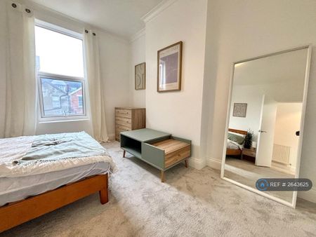 1 bedroom flat to rent - Photo 3