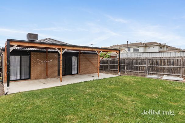 11 Ayton Street, Ivanhoe - Photo 1