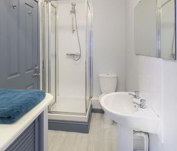 3 bedroom House To Let - Photo 2