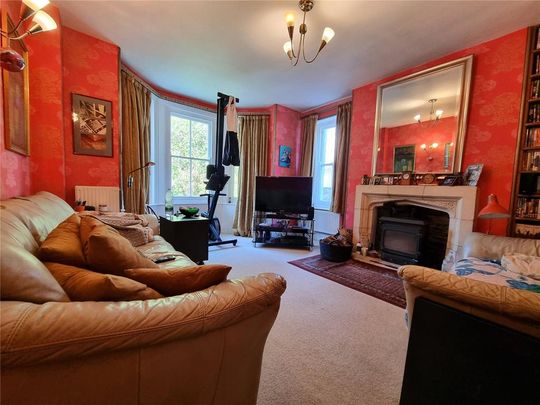 4 bedroom detached house to rent - Photo 1