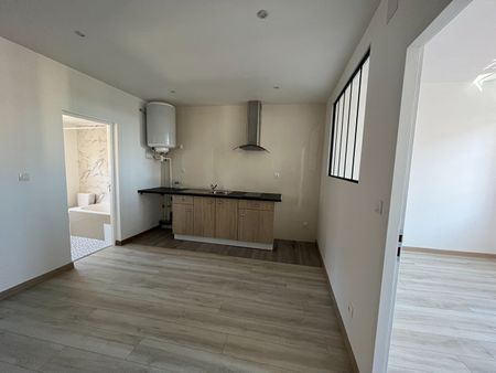 Location Appartement 2 pièces 29m² - Photo 2