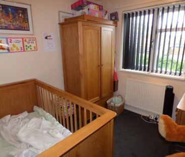 3 bedroom end of terrace house to rent - Photo 6