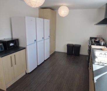 1 bedroom in a house share to rent - Photo 1