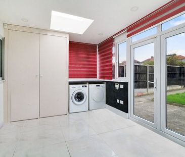 Gainsborough Gardens, Edgware, HA8 - Photo 6