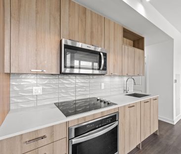 For Lease - 120 Eagle Rock Way N/A Unit# 207, Vaughan, Ontario - Photo 4