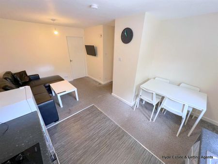 Crescent Grove, Prestwich, Manchester M25 9WR, M25 9WR - Photo 3