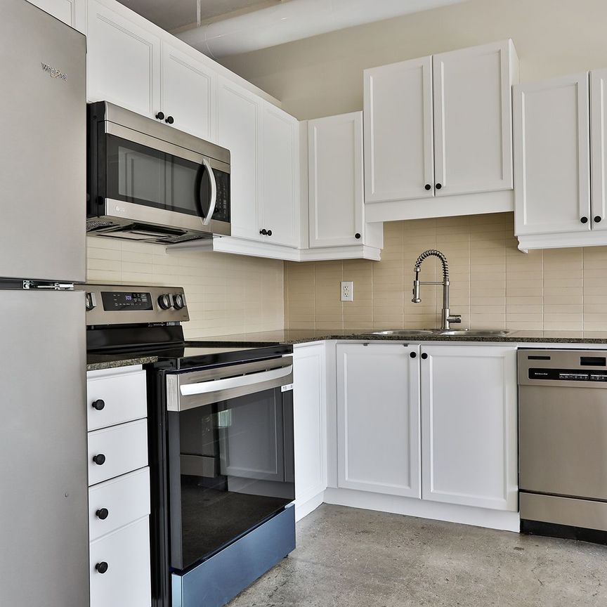 For Lease - 2 Fieldway Road Unit# 313, Toronto, Ontario - Photo 1