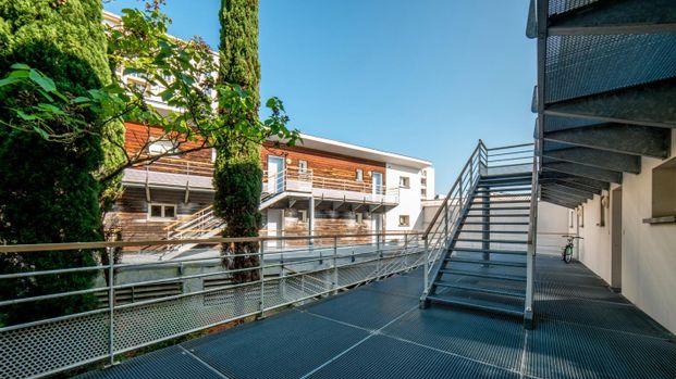 Location Appartement 2 pièces Meublé 32m² REZE 44400 - Photo 1