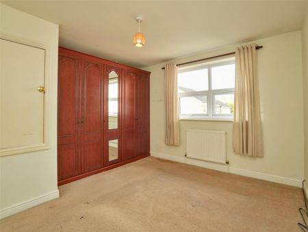 2 bedroom House To Let - Photo 2