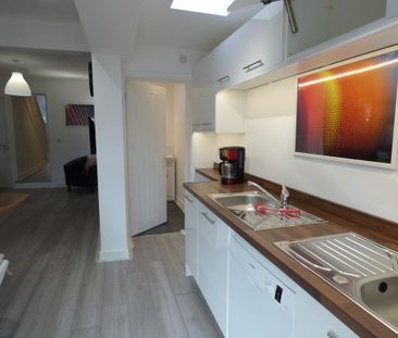 1 bedroom in a house share to rent - Photo 6