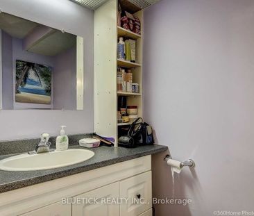 For Lease - 192 Simmons Boulevard, Brampton, Ontario - Photo 1