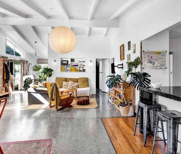 Charming Two-Bedroom Oakura Retreat - Photo 5