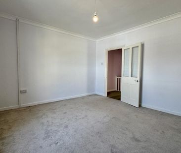2 bedroom semi-detached house to rent - Photo 2